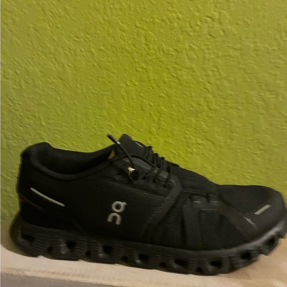 On Cloud Women’s Running Charcoal Athletic Shoes size 8 - Picture 10 of 14